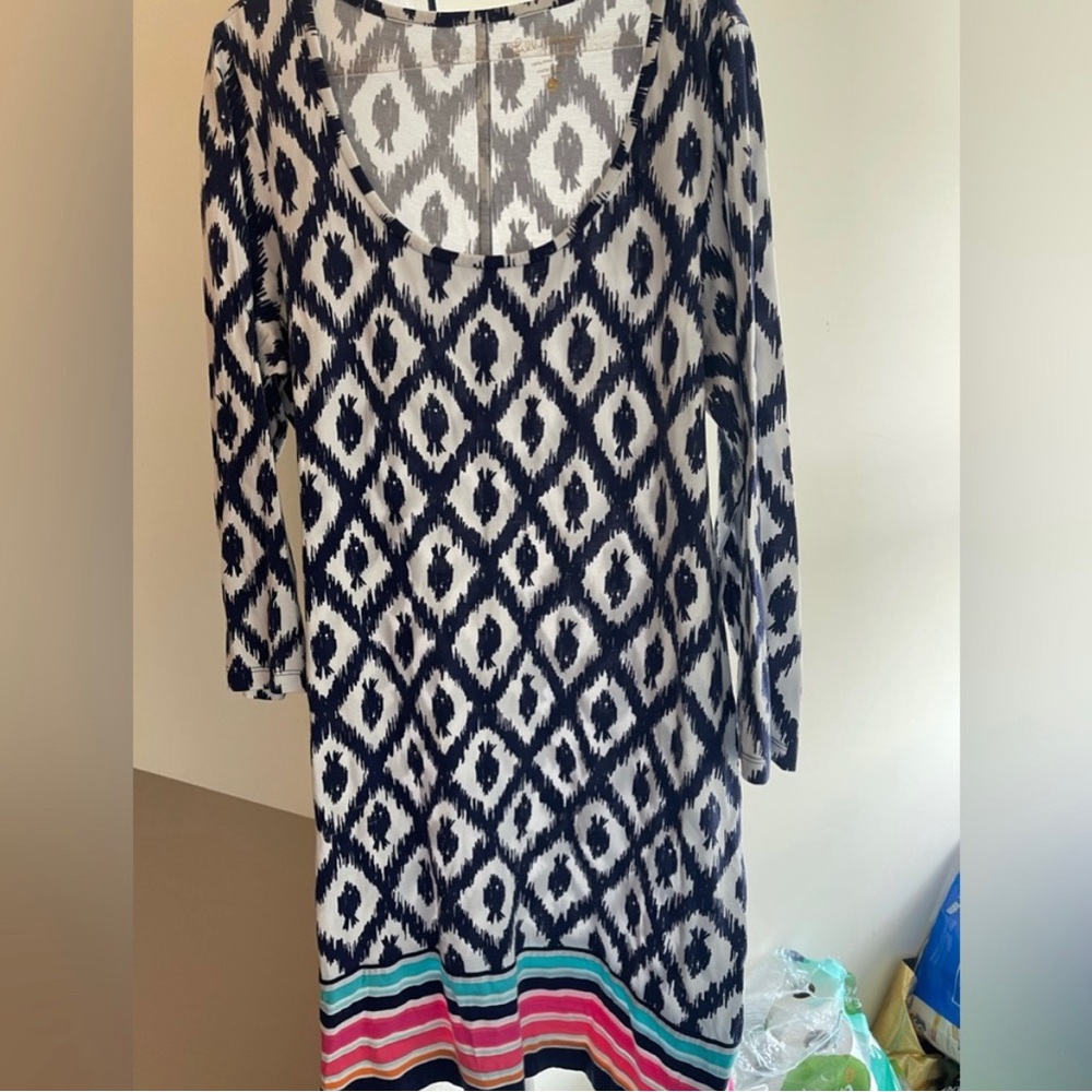 Lilly Pulitzer Navy and White Patterned Dress. 109% Pima Cotton